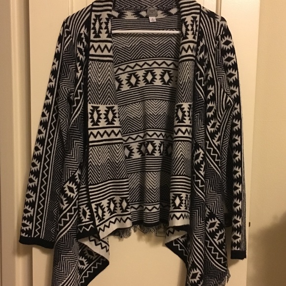 Sweater 🍂🍁 - Picture 3 of 9